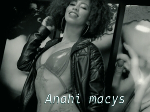 Anahi_macys