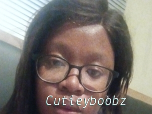 Cutieyboobz