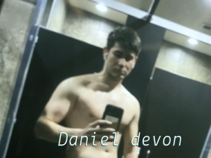 Daniel_devon