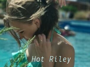 Hot_Riley