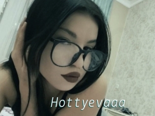 Hottyevaaa