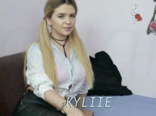 KYLIIE_