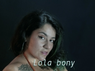 Lola_bony