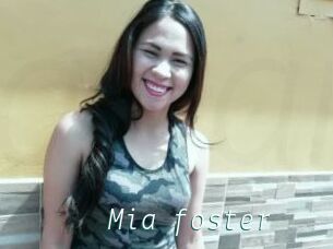 Mia_foster