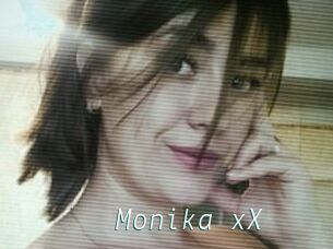 Monika_xX