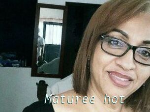 Maturee_hot