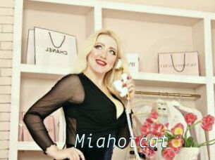 Miahotcat