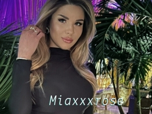 Miaxxxrose