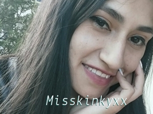Misskinkyxx