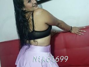 Nikol699