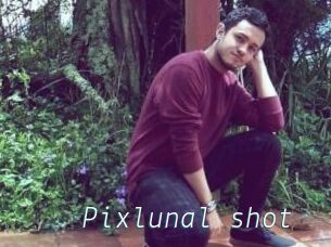 Pixlunal_shot