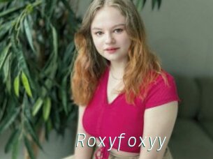 Roxyfoxyy