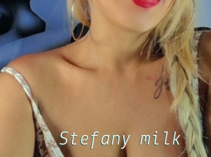 Stefany_milk