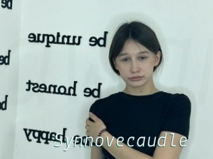 Synnovecaudle