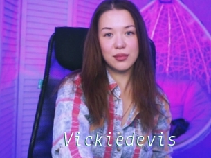 Vickiedevis