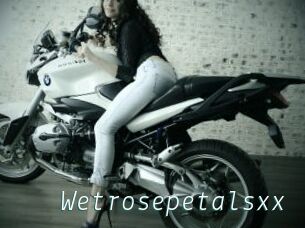 Wetrosepetalsxx